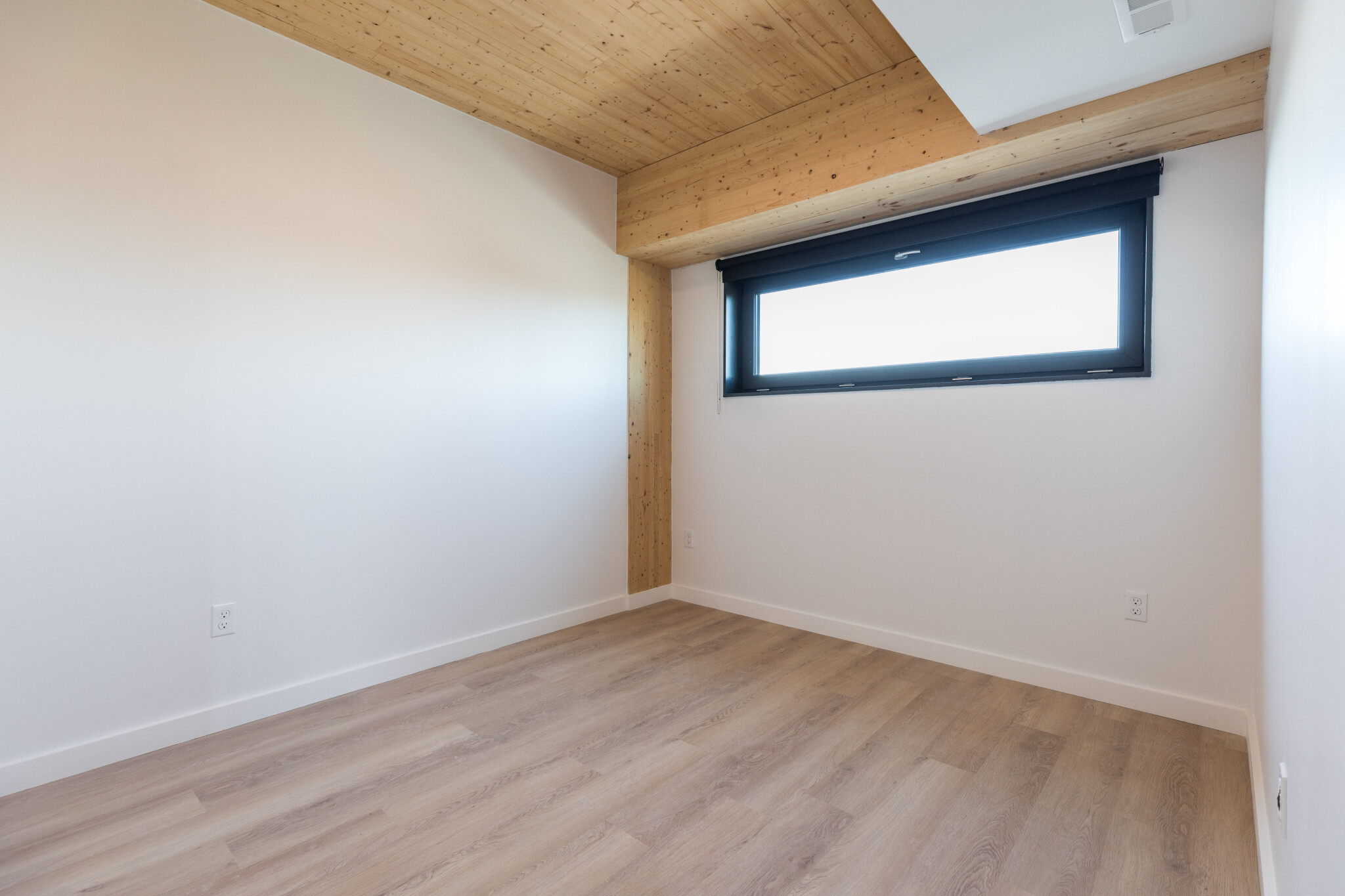 3 bed, 2 bath apartment for rent at 11 East Lenox St Unit 700, Roxbury — photo 7 of 17