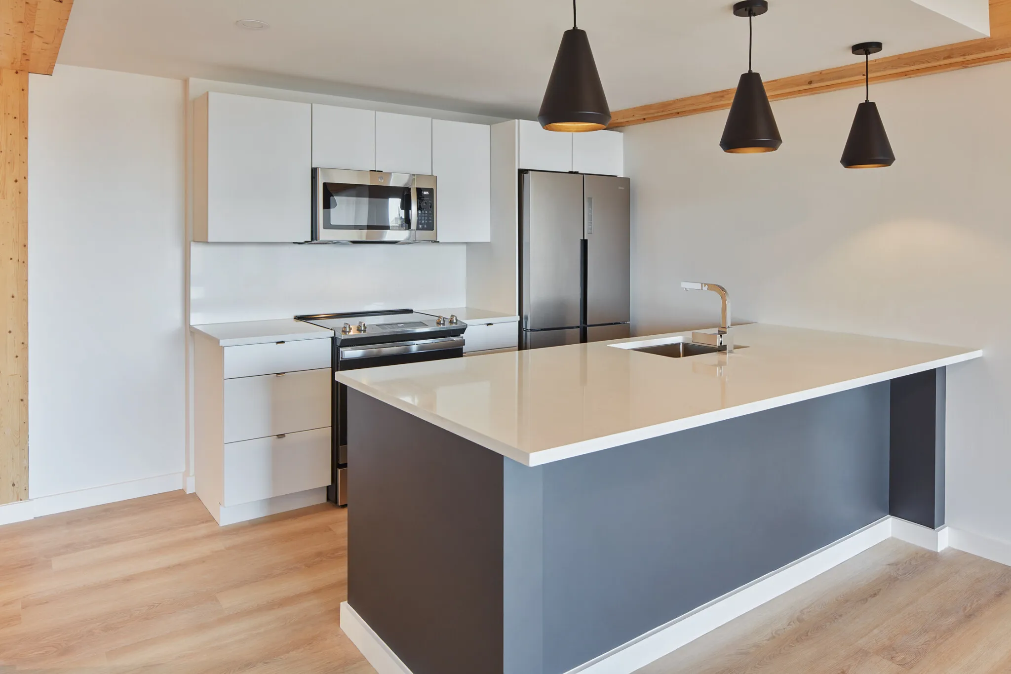 3 bed, 2 bath apartment for rent at 11 East Lenox St Unit 701, Roxbury — photo 2 of 19