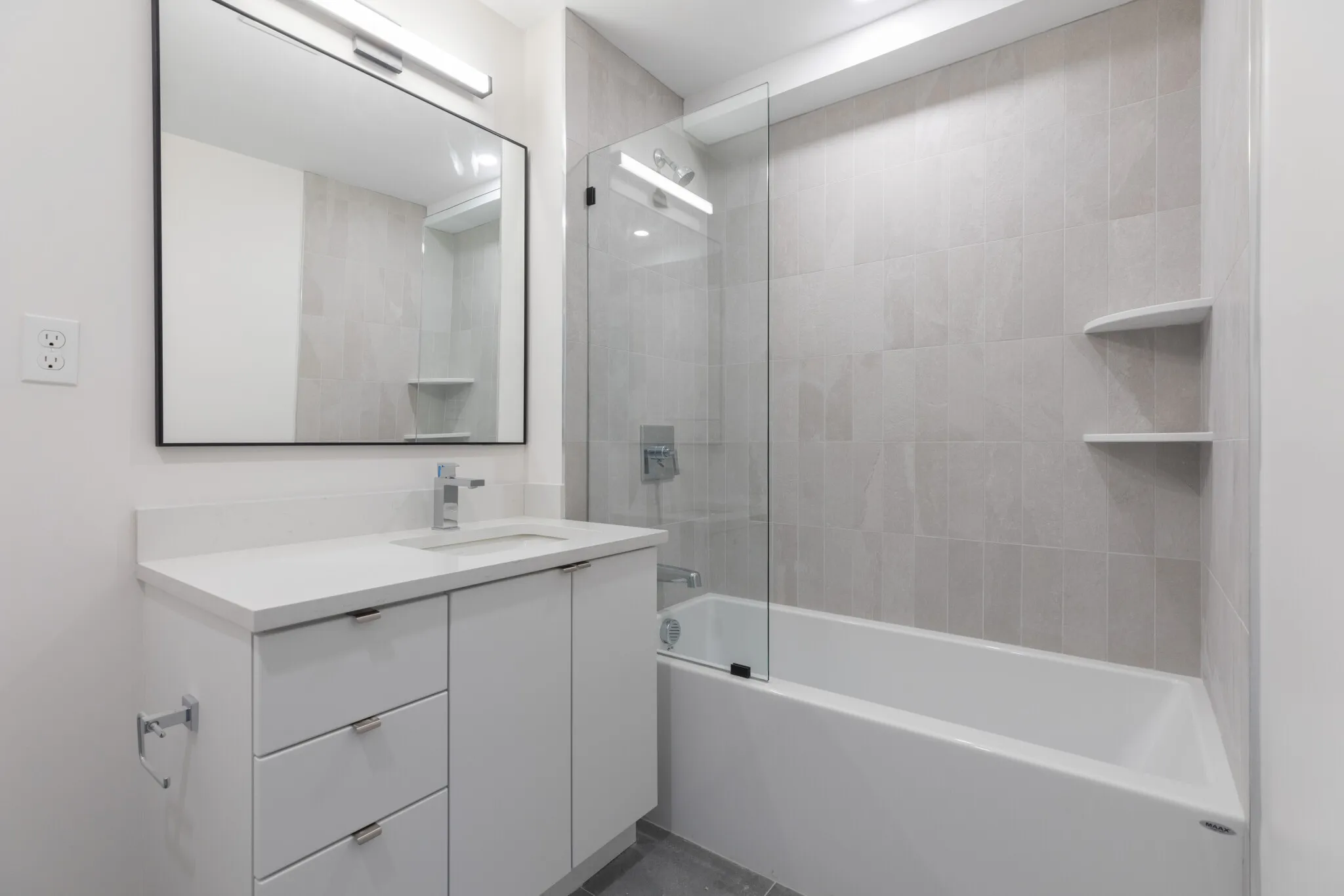 3 bed, 2 bath apartment for rent at 11 East Lenox St Unit 705, Roxbury — photo 6 of 28