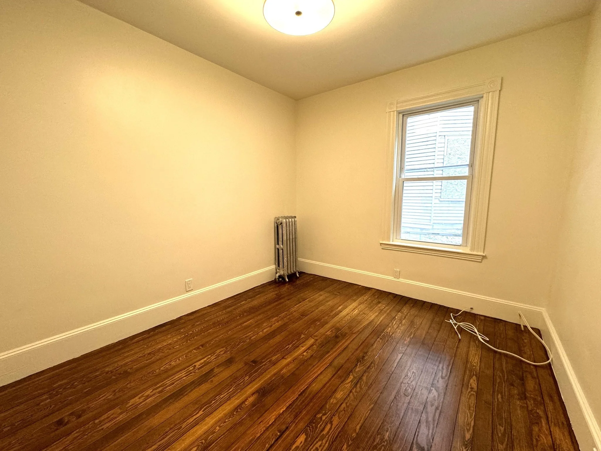 3 bed, 2 bath apartment for rent at 11 East Milton Rd Unit 1, Brookline — photo 16 of 25