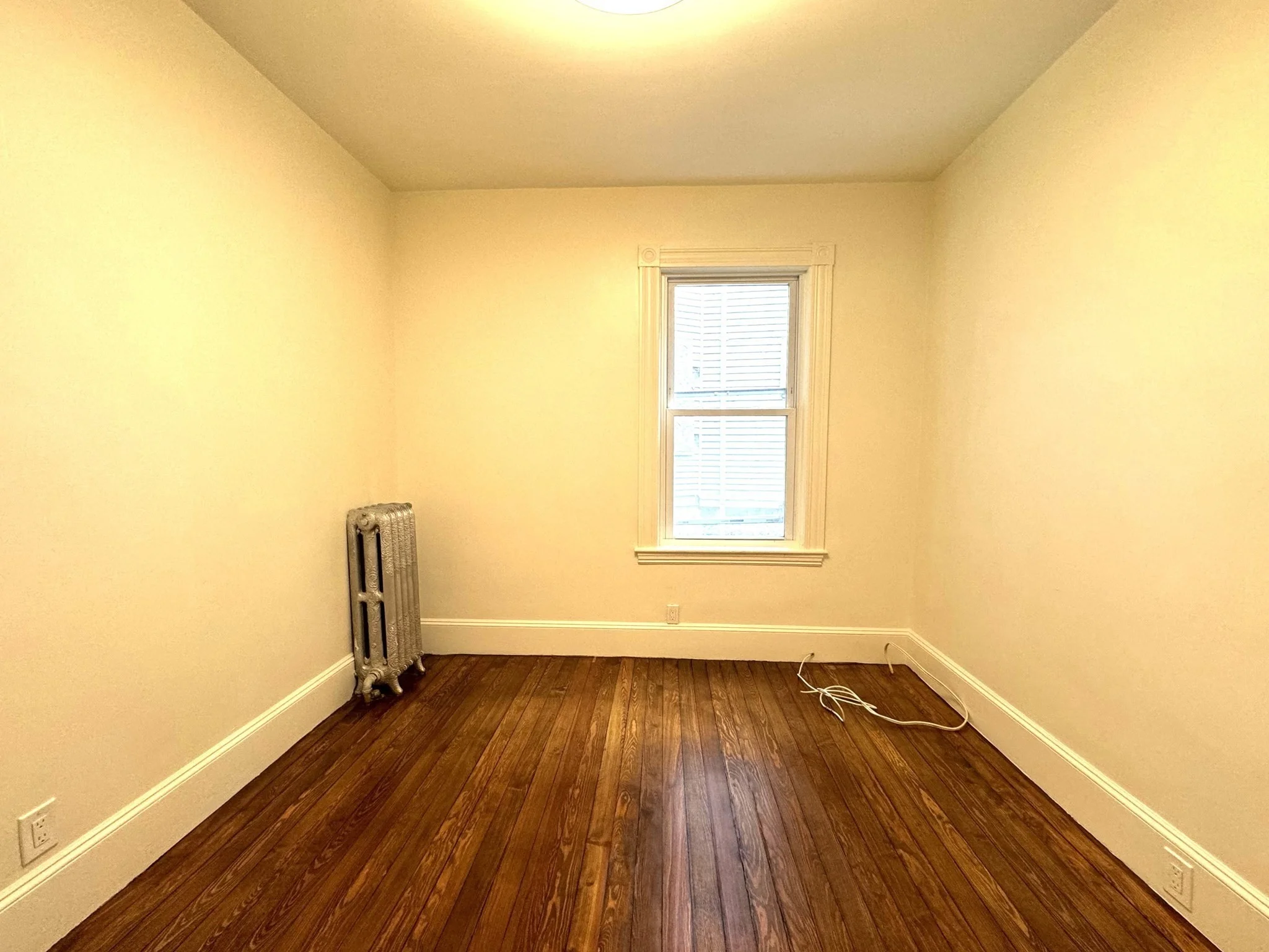 3 bed, 2 bath apartment for rent at 11 East Milton Rd Unit 1, Brookline — photo 15 of 25