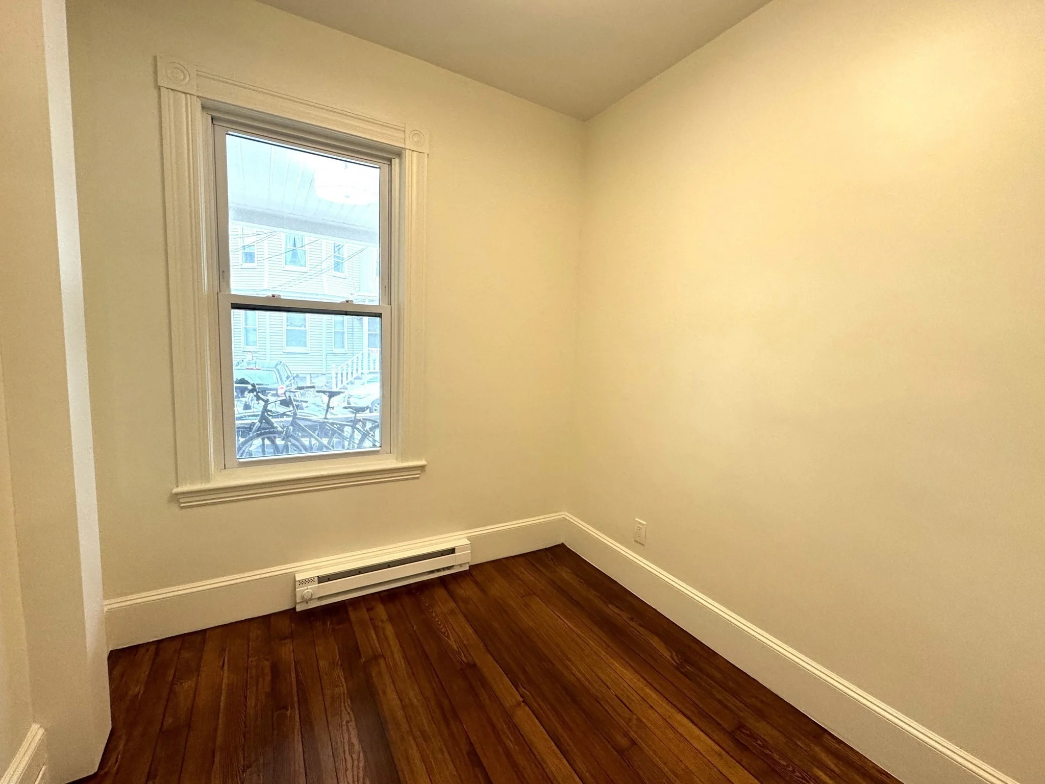 3 bed, 2 bath apartment for rent at 11 East Milton Rd Unit 1, Brookline — photo 17 of 25