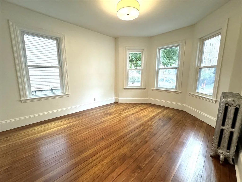 3 bed, 2 bath apartment for rent at 11 East Milton Rd Unit 1, High Street Hill — photo 7 of 25
