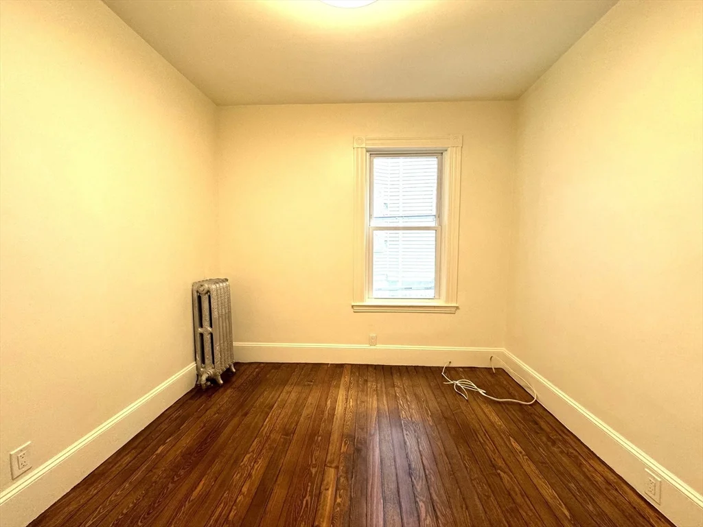 3 bed, 2 bath apartment for rent at 11 East Milton Rd Unit 1, High Street Hill — photo 15 of 25