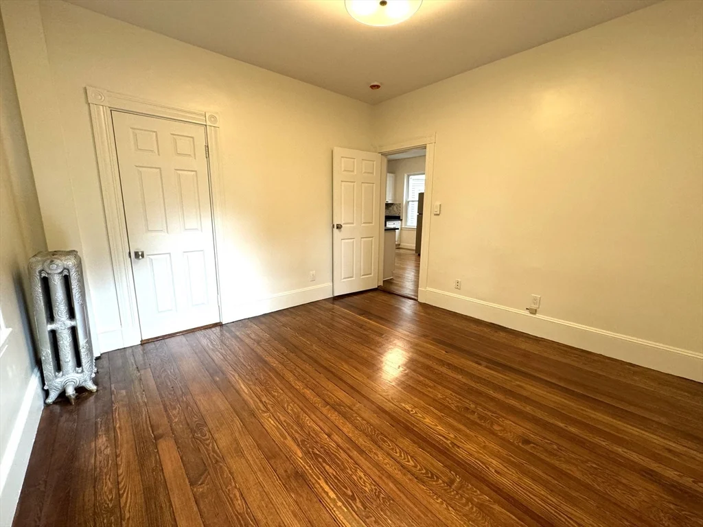 3 bed, 2 bath apartment for rent at 11 East Milton Rd Unit 1, High Street Hill — photo 13 of 25