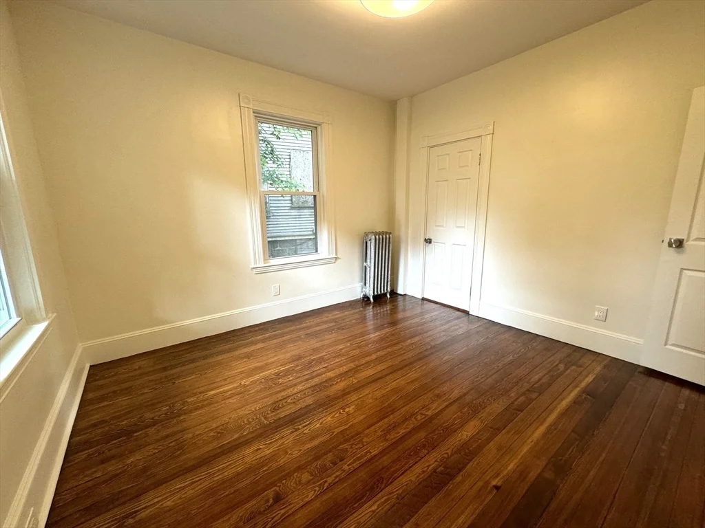 3 bed, 2 bath apartment for rent at 11 East Milton Rd Unit 1, High Street Hill — photo 12 of 25