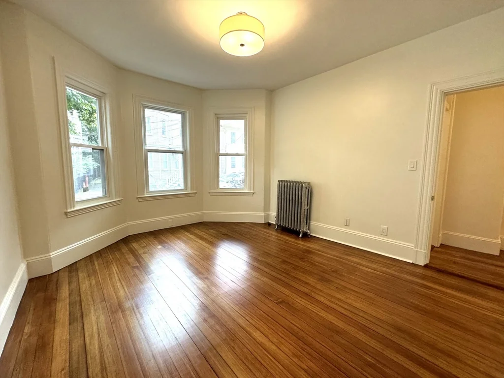 3 bed, 2 bath apartment for rent at 11 East Milton Rd Unit 1, High Street Hill — photo 8 of 25