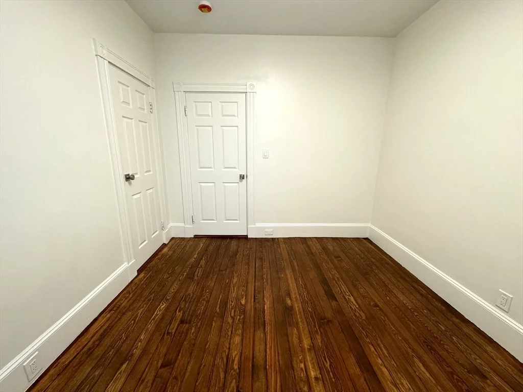 3 bed, 2 bath apartment for rent at 11 East Milton Rd Unit 1, High Street Hill — photo 16 of 25