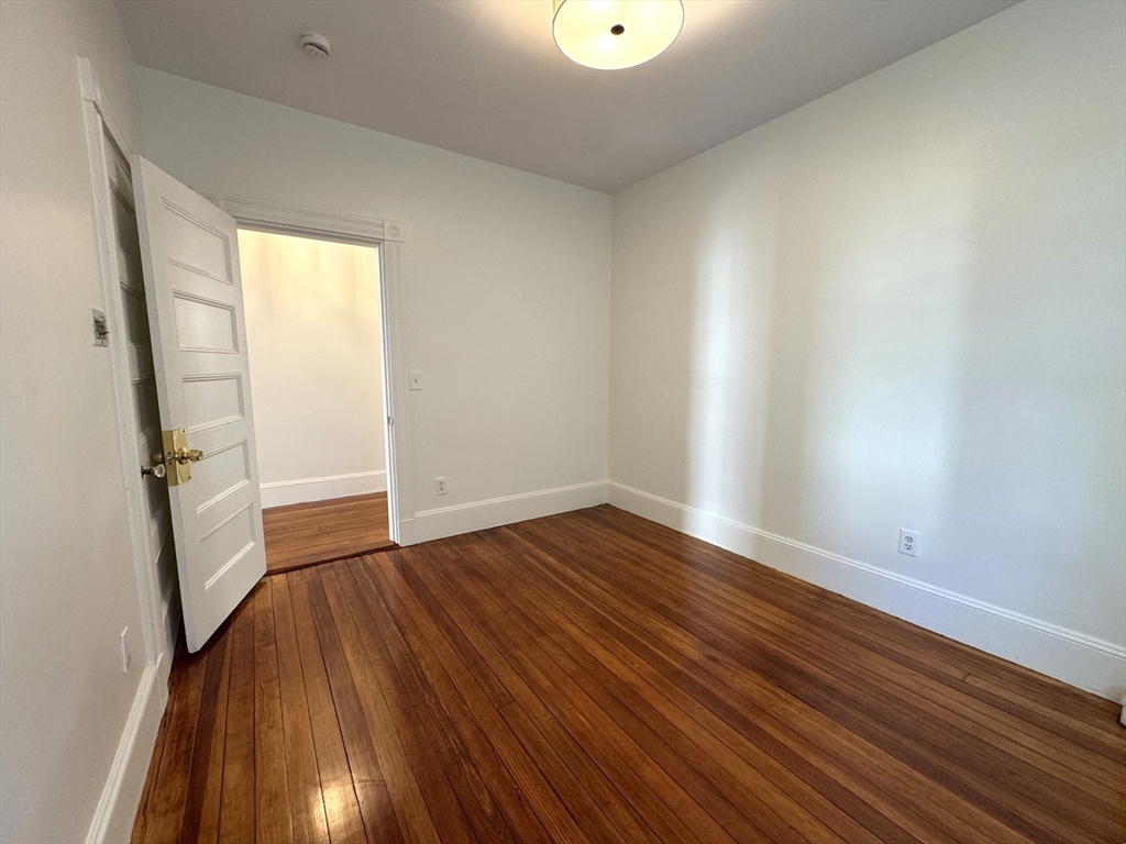 4 bed, 2 bath apartment for rent at 11 East Milton Rd Unit 2, Brookline — photo 22 of 23