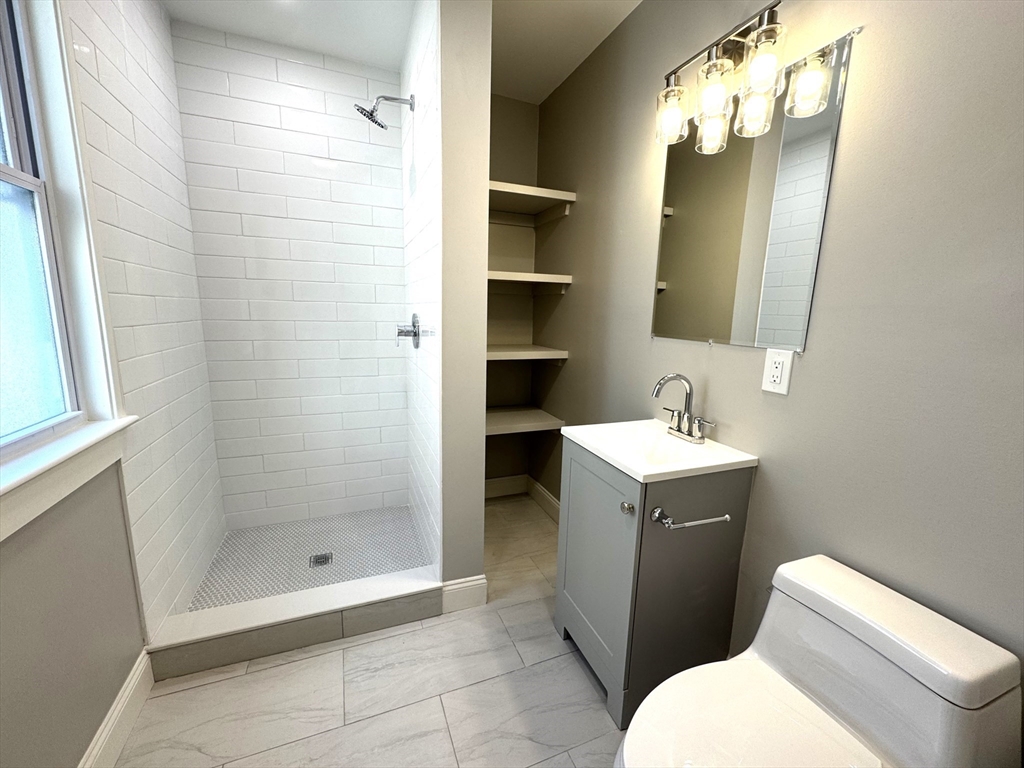 4 bed, 2 bath apartment for rent at 11 East Milton Rd Unit 2, Brookline — photo 7 of 23