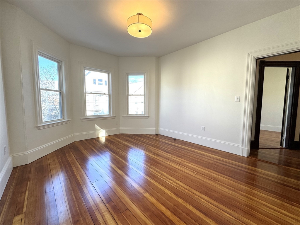 4 bed, 2 bath apartment for rent at 11 East Milton Rd Unit 3, Brookline — photo 12 of 25