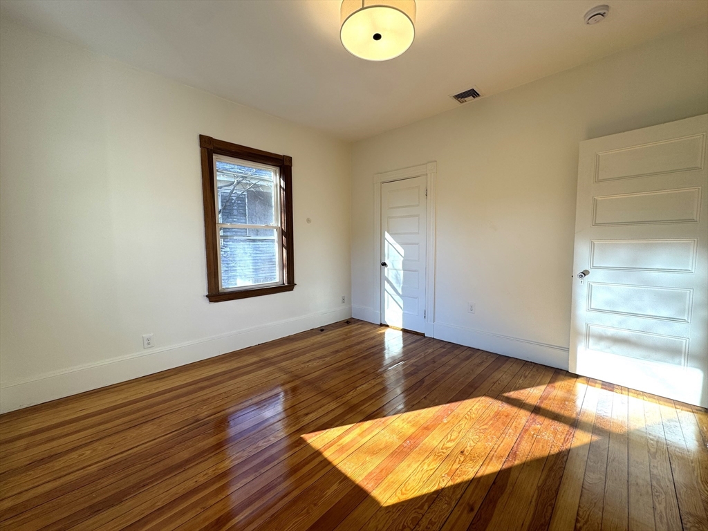 4 bed, 2 bath apartment for rent at 11 East Milton Rd Unit 3, Brookline — photo 20 of 25