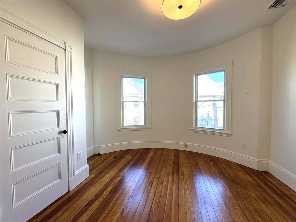 4 bed, 2 bath apartment for rent at 11 East Milton Rd Unit 3, Brookline — photo 14 of 25