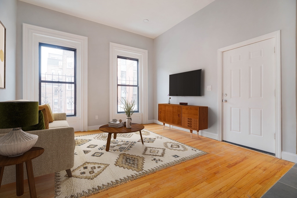 2 bed, 1 bath apartment for rent at 11 East Springfield Unit B, South End — photo 4 of 17