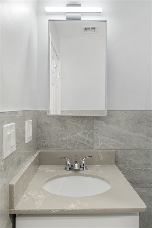 2 bed, 1 bath apartment for rent at 11 East Springfield Unit B, South End — photo 13 of 17