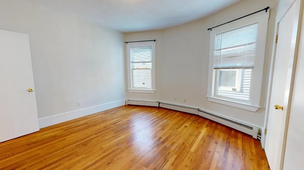 4 bed, 1 bath apartment for rent at 11 Elder St Unit 3, Boston — photo 22 of 26