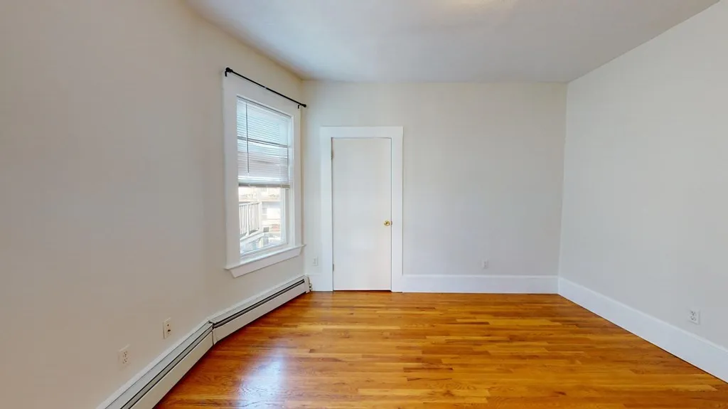 4 bed, 1 bath apartment for rent at 11 Elder St Unit 3, Boston — photo 18 of 26