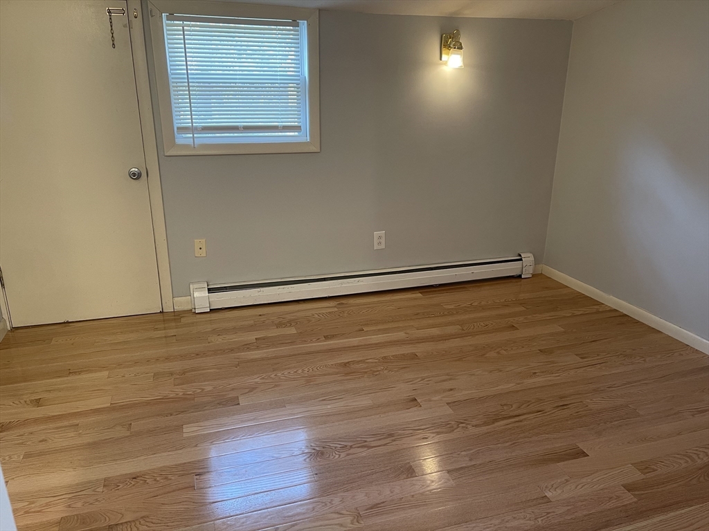 3 bed, 2 bath apartment for rent at 11 Elderberry Dr, North Easton — photo 12 of 21