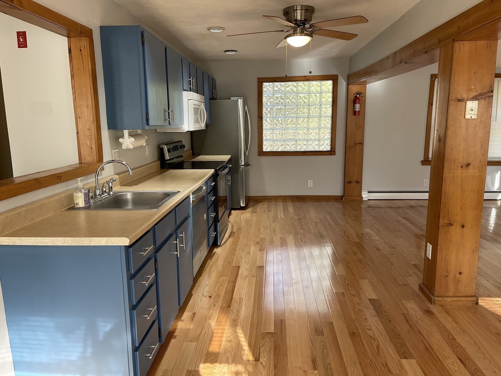 3 bed, 2 bath apartment for rent at 11 Elderberry Dr, North Easton — photo 3 of 21
