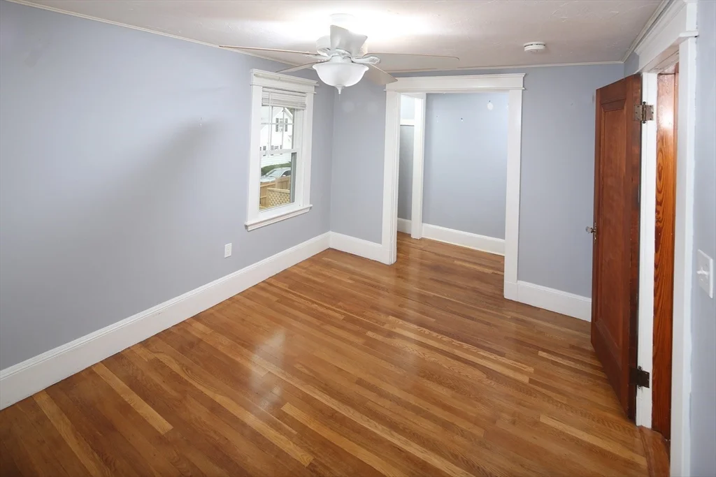 3 bed, 1 bath apartment for rent at 11 Elinor Rd, Weymouth — photo 10 of 12