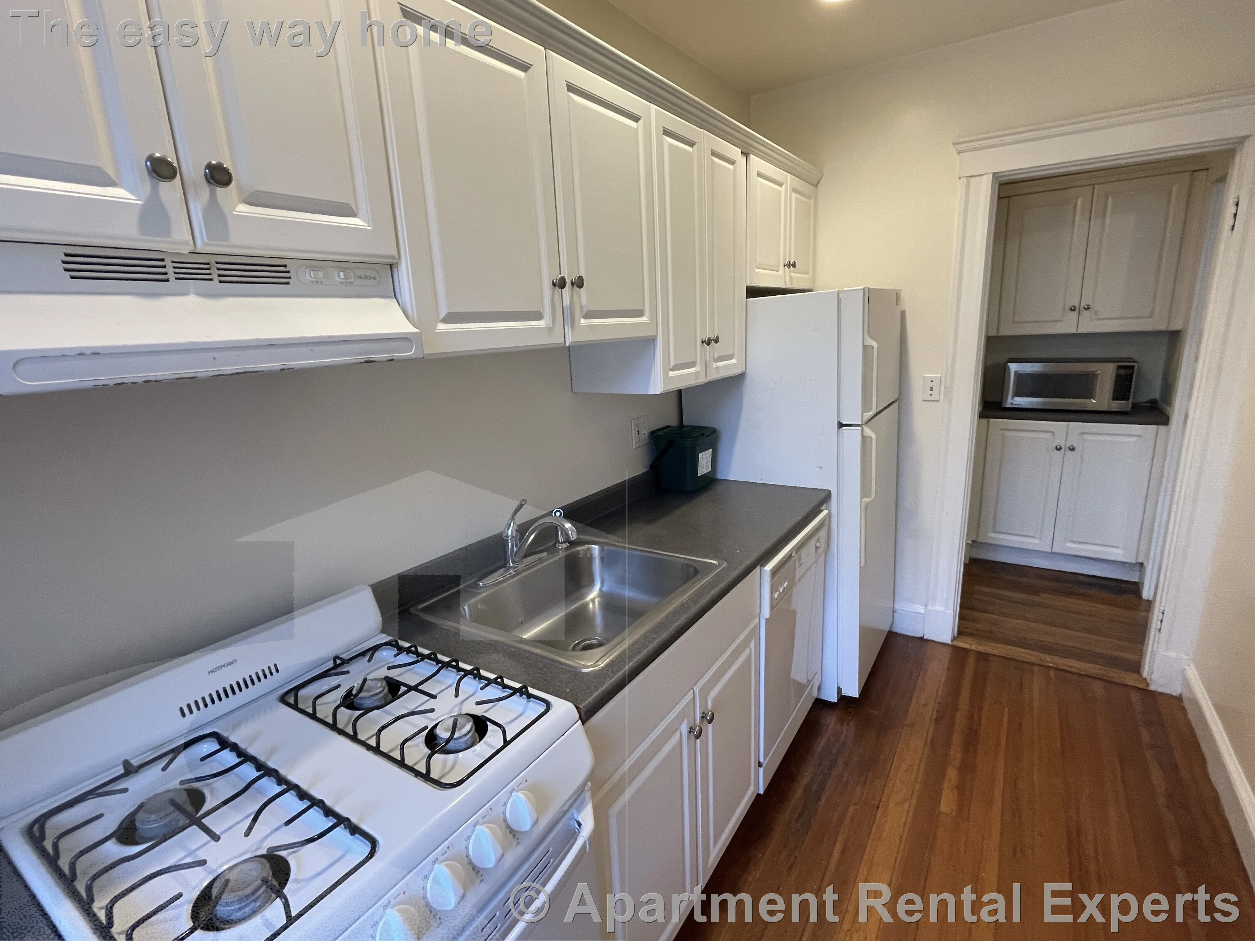 2 bed, 1 bath apartment for rent at 11 Ellery St Unit 3, Mid Cambridge