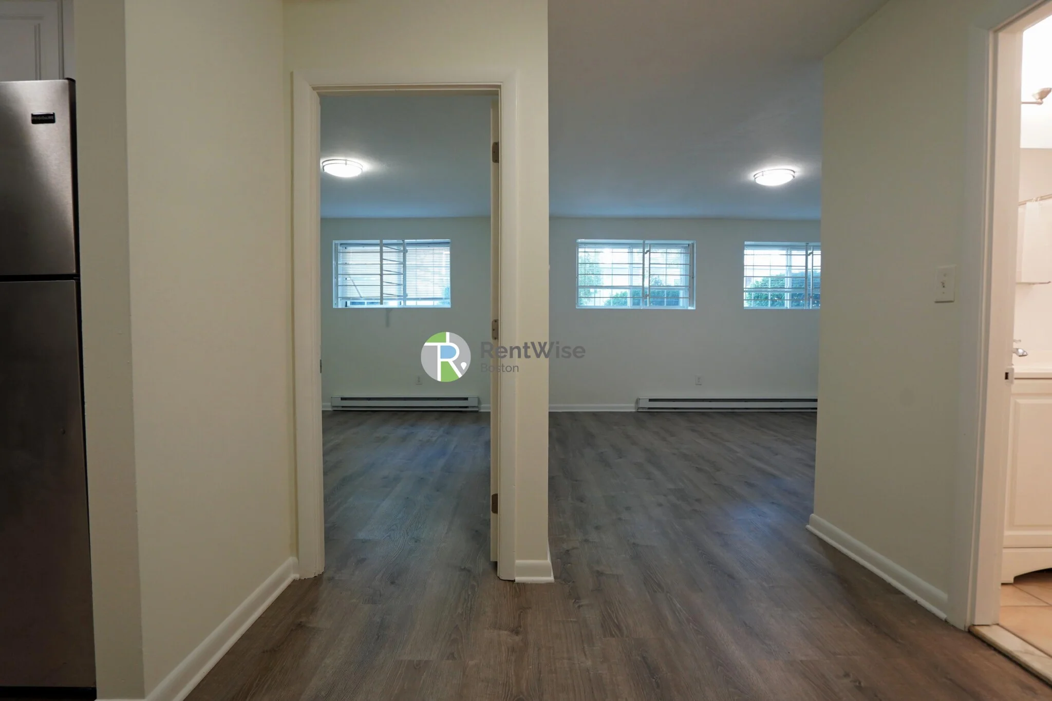 1 bed, 1 bath apartment for rent at 11 Embassy Rd Unit 3, Brighton — photo 3 of 8