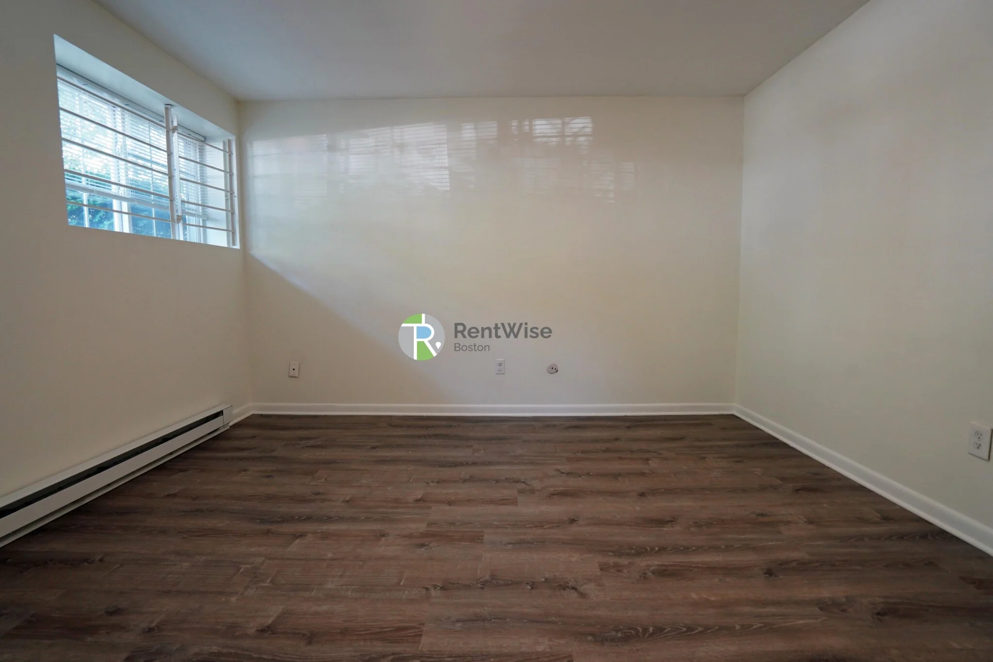 1 bed, 1 bath apartment for rent at 11 Embassy Rd Unit 3, Brighton — photo 5 of 8
