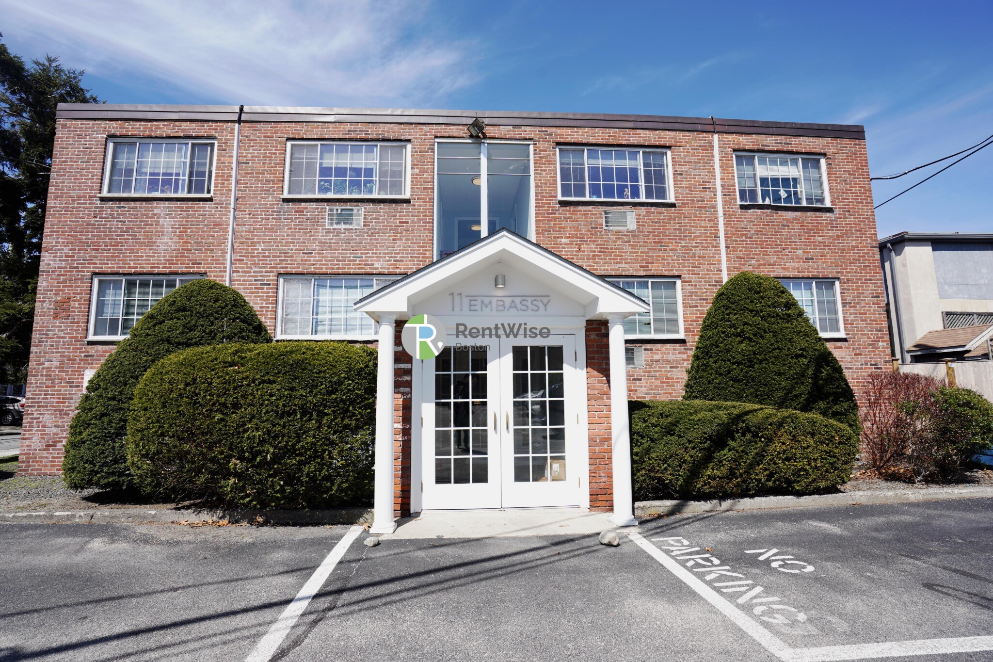 1 bed, 1 bath apartment for rent at 11 Embassy Rd Unit 35, Brighton — photo 12 of 16