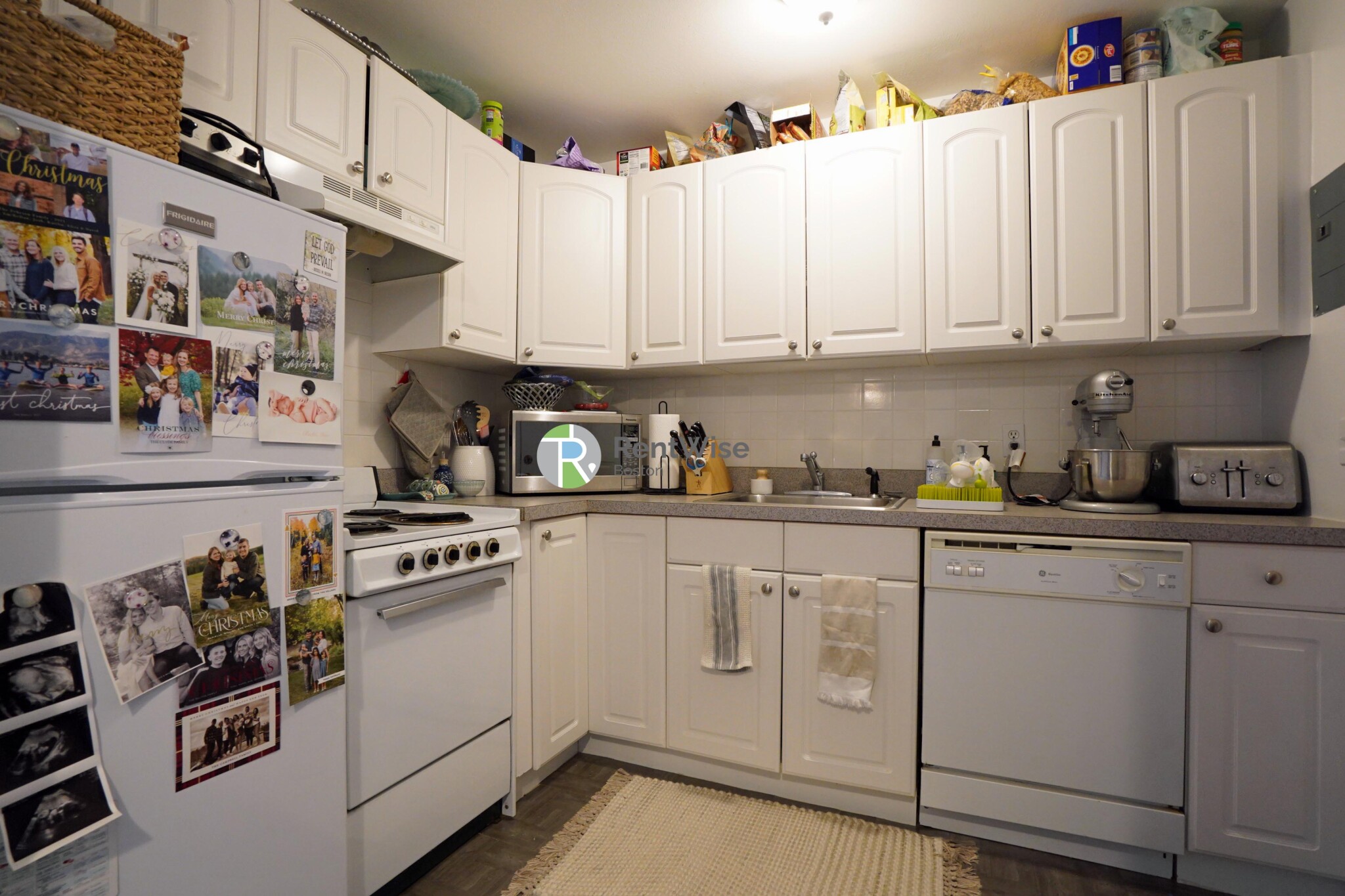 1 bed, 1 bath apartment for rent at 11 Embassy Rd Unit 35, Brighton — photo 7 of 16