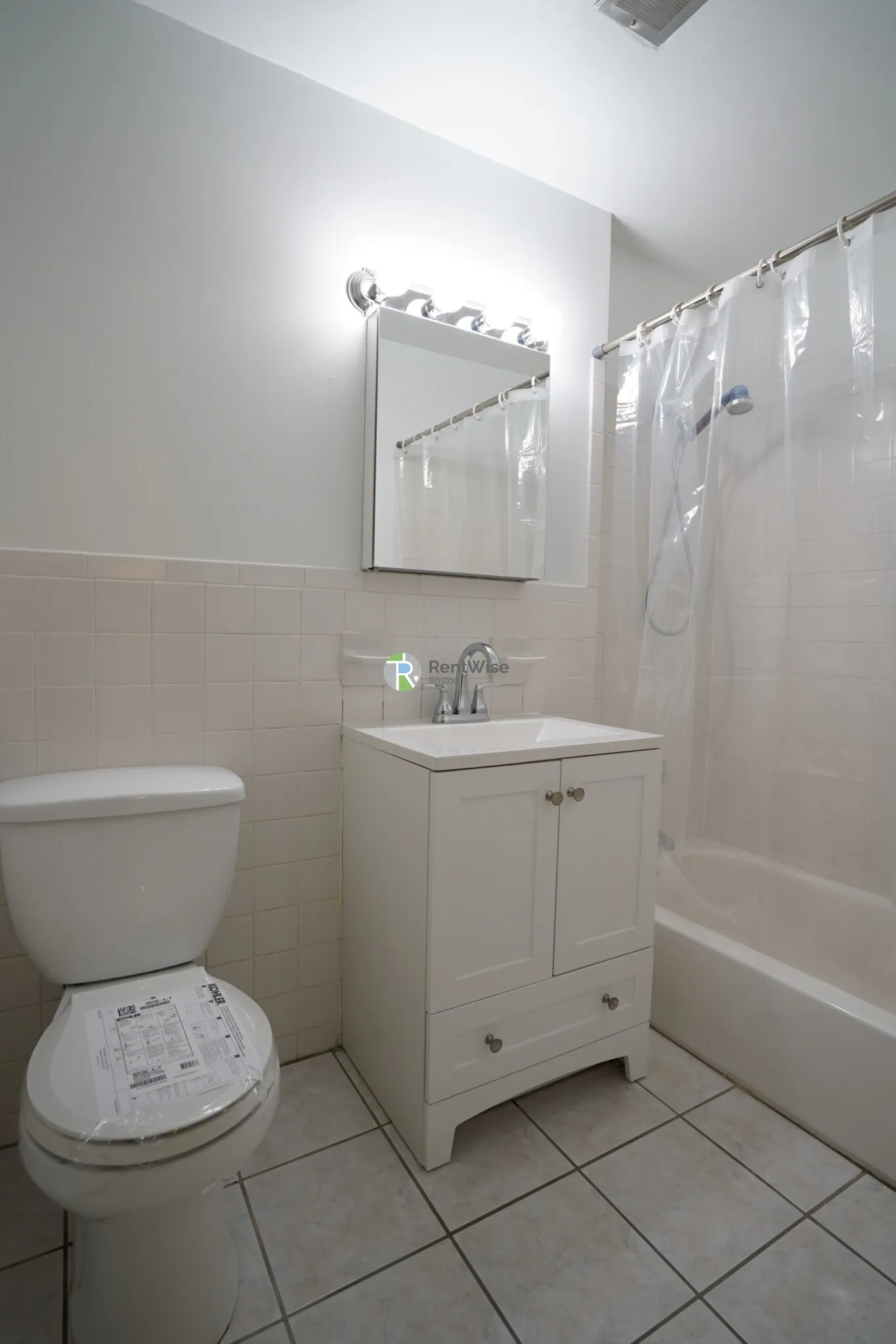 1 bed, 1 bath apartment for rent at 11 Embassy Rd Unit 36, Brighton — photo 9 of 18