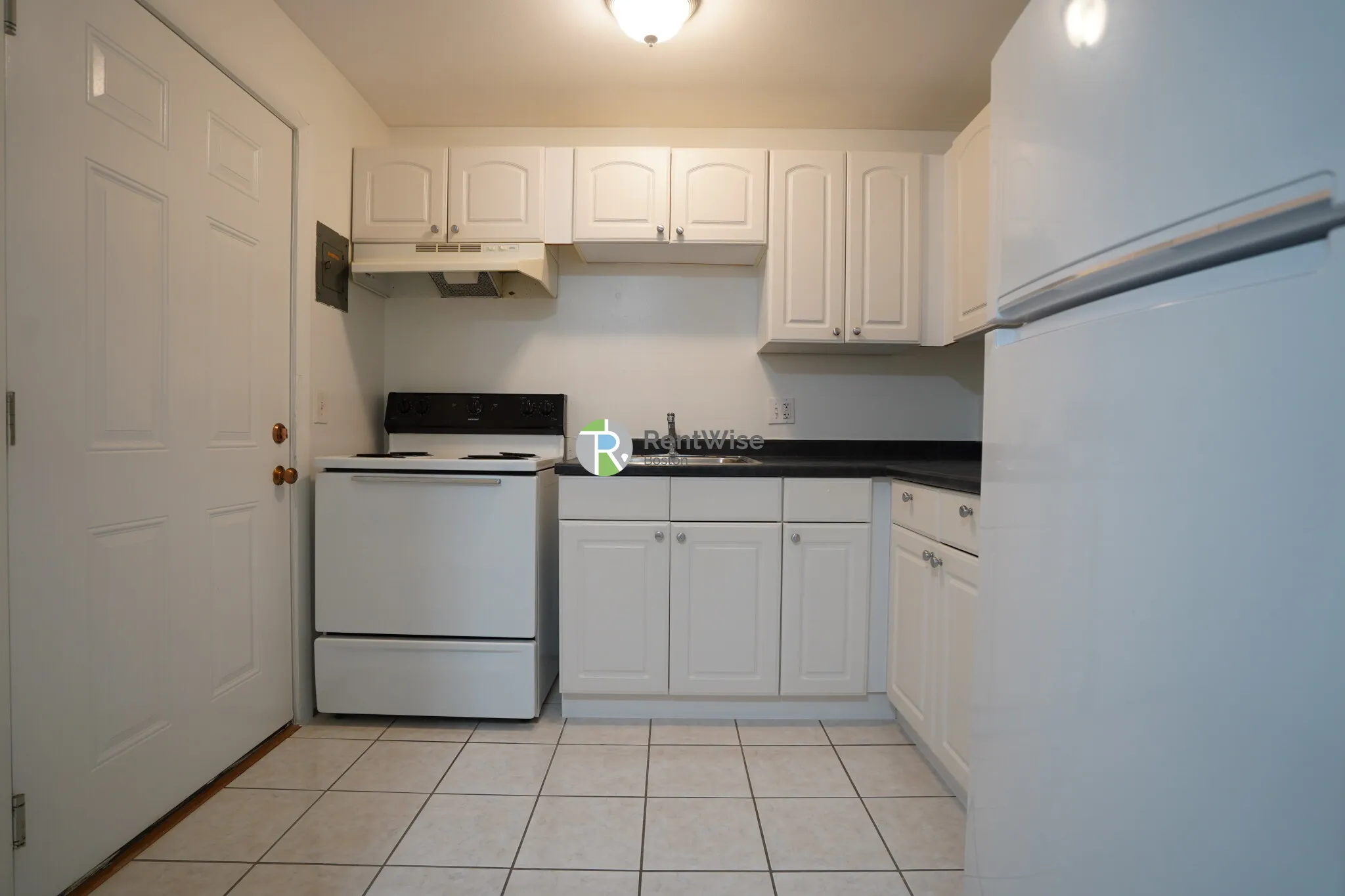 1 bed, 1 bath apartment for rent at 11 Embassy Rd Unit 36, Brighton — photo 7 of 18