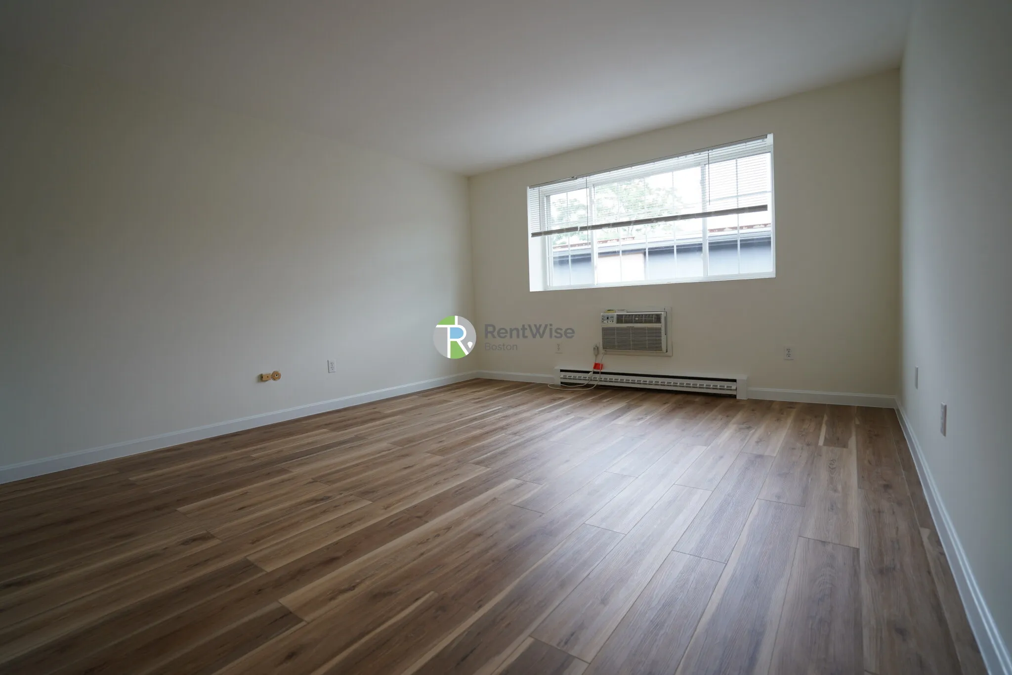 1 bed, 1 bath apartment for rent at 11 Embassy Rd Unit 36, Brighton — photo 4 of 18
