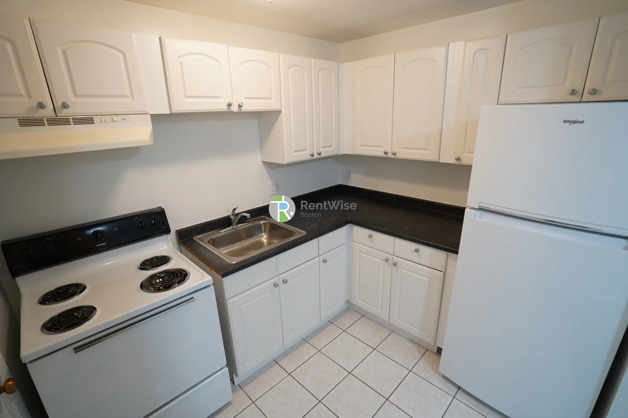 1 bed, 1 bath apartment for rent at 11 Embassy Rd Unit 36, Brighton — photo 8 of 18