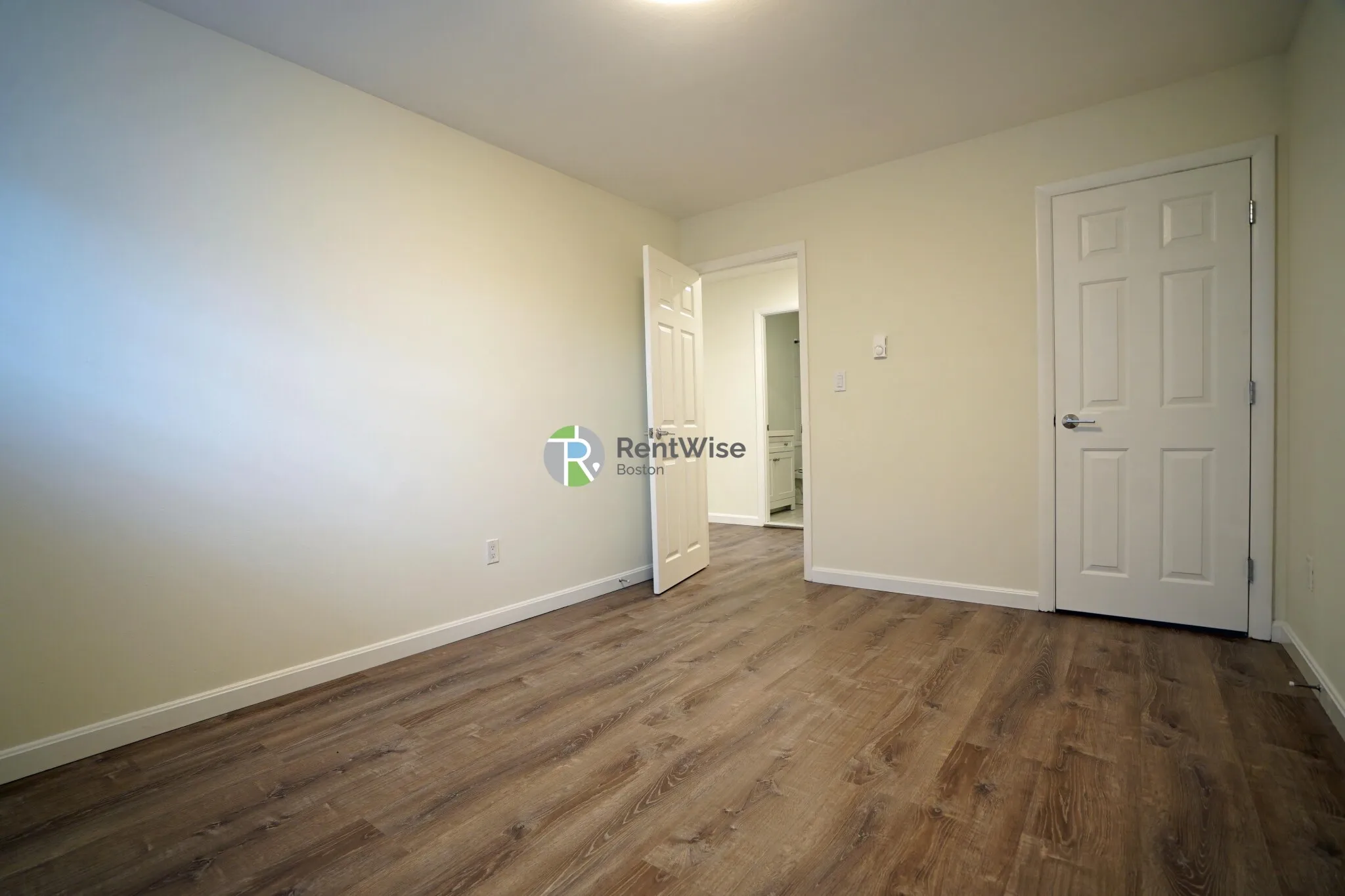 2 bed, 1 bath apartment for rent at 11 Embassy Rd Unit 7, Brighton — photo 9 of 16