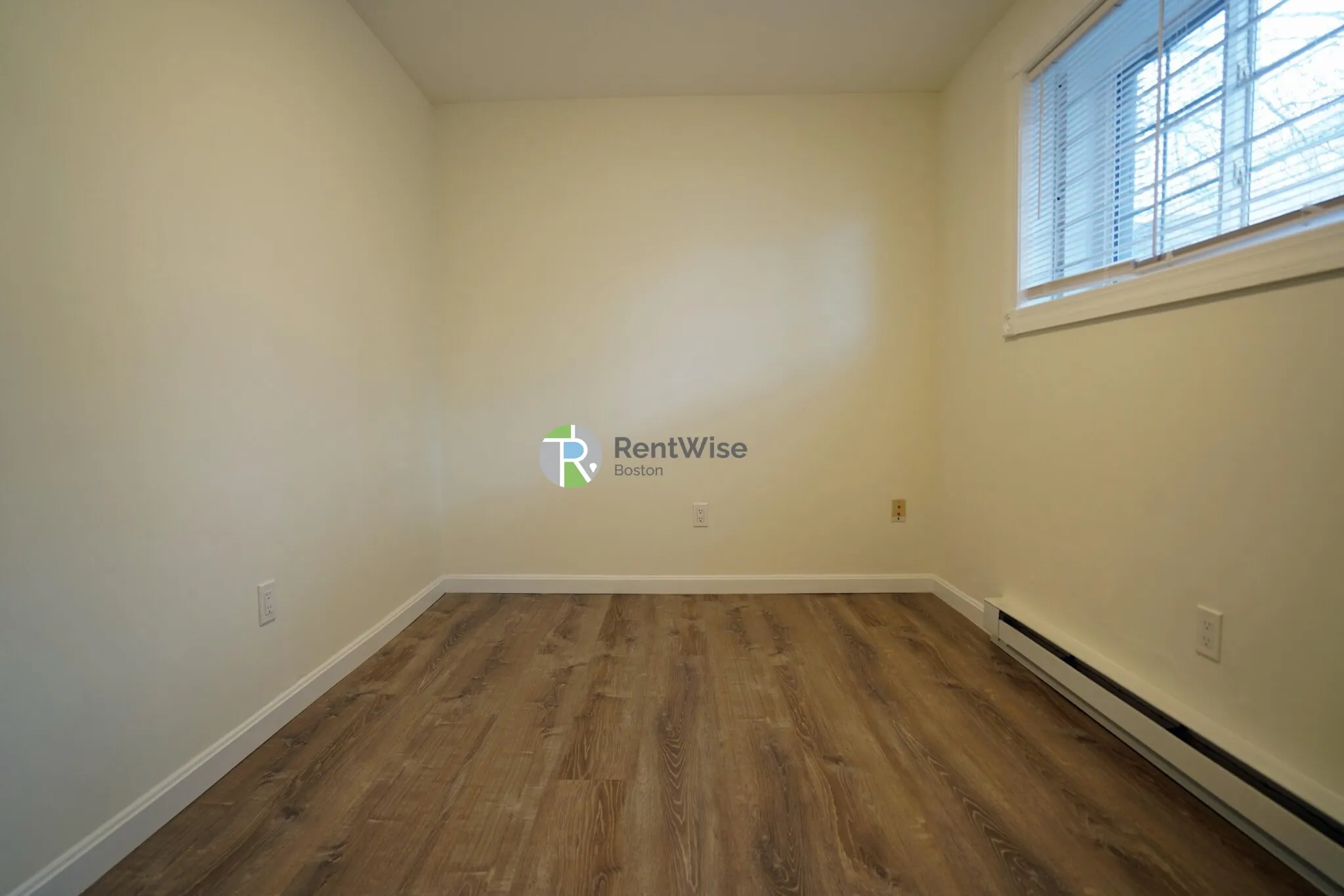 2 bed, 1 bath apartment for rent at 11 Embassy Rd Unit 7, Brighton — photo 12 of 16
