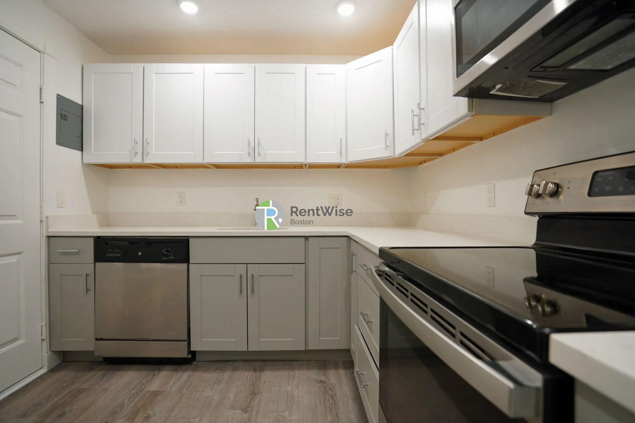 2 bed, 1 bath apartment for rent at 11 Embassy Rd Unit 7, Brighton — photo 6 of 16