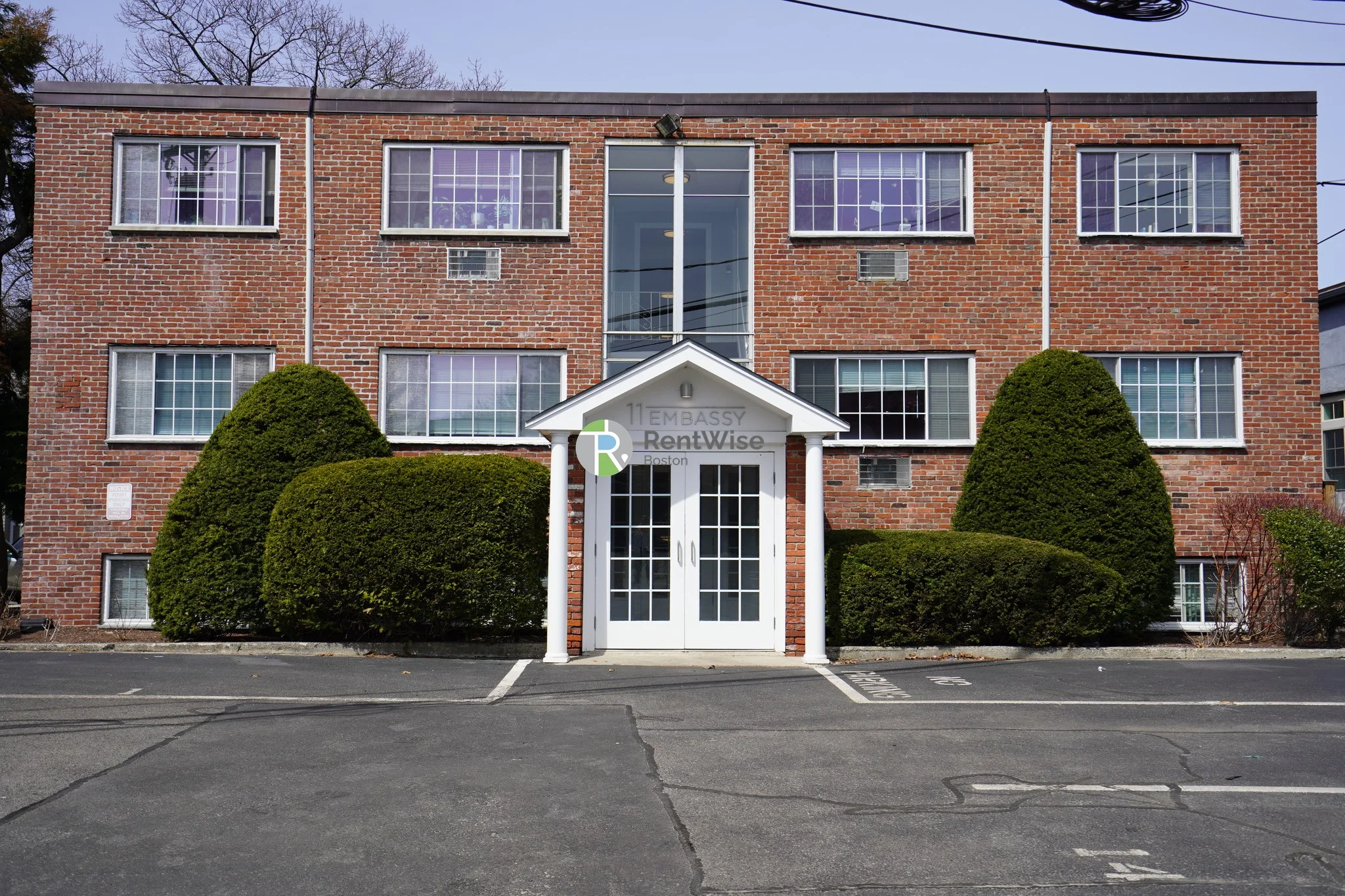 2 bed, 1 bath apartment for rent at 11 Embassy Rd Unit 7, Brighton — photo 14 of 16
