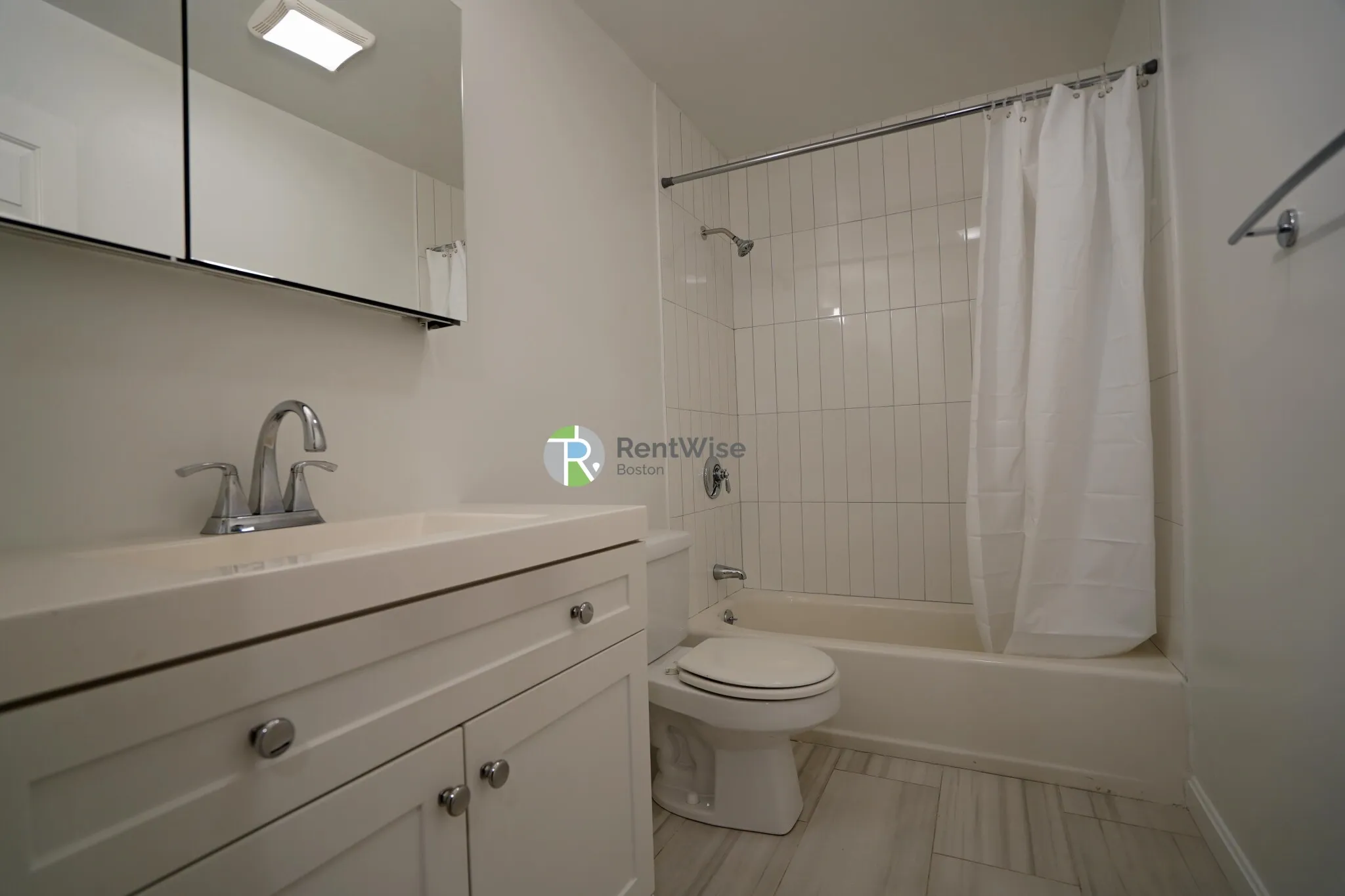 2 bed, 1 bath apartment for rent at 11 Embassy Rd Unit 7, Brighton — photo 11 of 16