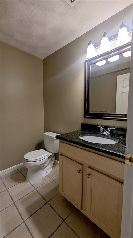 2 bed, 1 bath apartment for rent at 11 Endicott Unit B, Peabody — photo 15 of 21