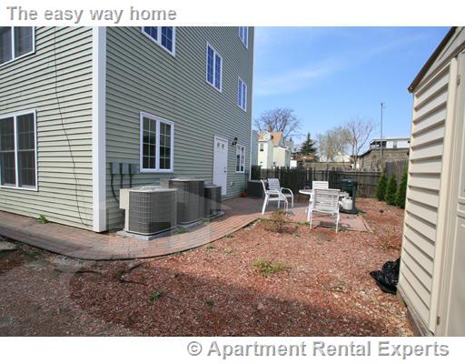 2 bed, 1 bath apartment for rent at 11 Everett Ave Unit 2, East Somerville — photo 17 of 19