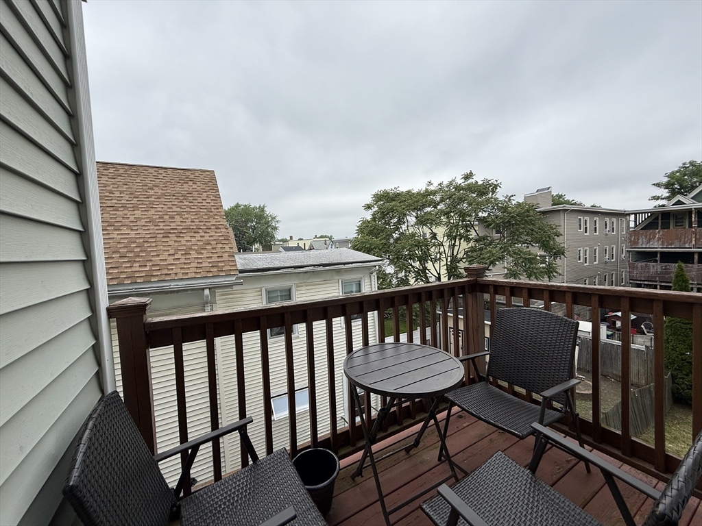 2 bed, 2 bath apartment for rent at 11 Everett Ave Unit 3, East Somerville — photo 7 of 18