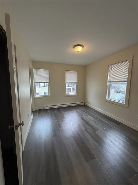 1 bed, 1 bath apartment for rent at 11 Exchange Ct Unit 2, Waltham — photo 3 of 5