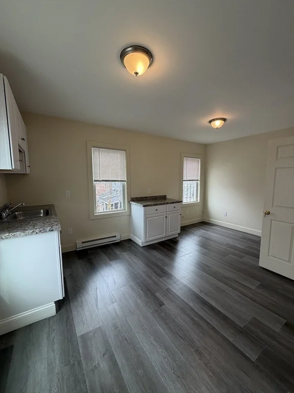1 bed, 1 bath apartment for rent at 11 Exchange Ct Unit 2, Waltham — photo 1 of 5