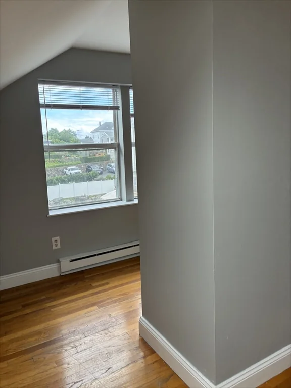 2 bed, 1 bath apartment for rent at 11 Fair St Unit 3, Gloucester — photo 3 of 8