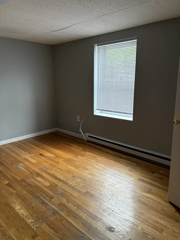 2 bed, 1 bath apartment for rent at 11 Fair St Unit 3, Gloucester — photo 7 of 8
