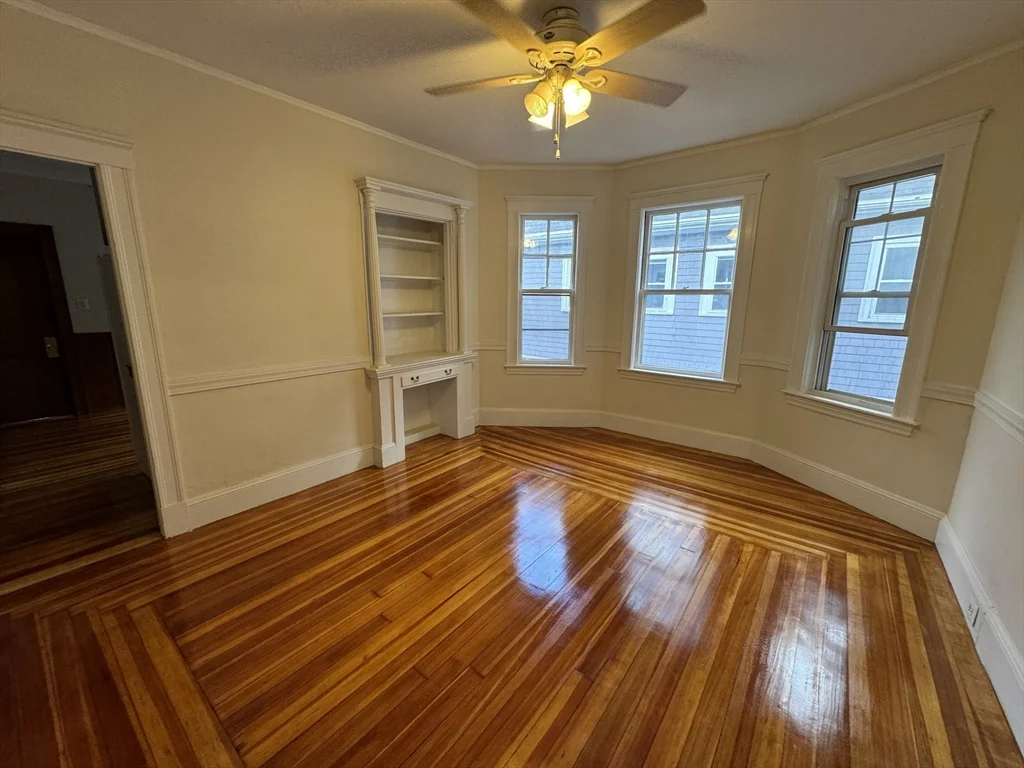 3 bed, 1 bath apartment for rent at 11 Fairfield St Unit 2, Watertown — photo 3 of 11