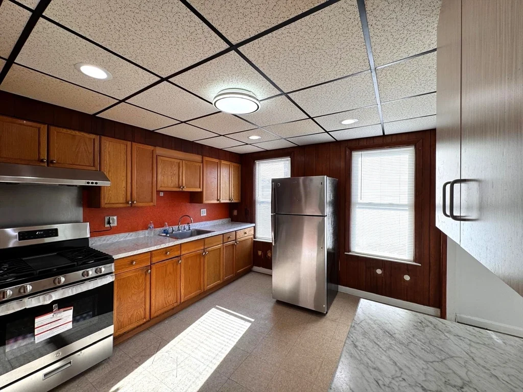 3 bed, 1 bath apartment for rent at 11 Fairmont Pl Unit 3, Malden — photo 1 of 12