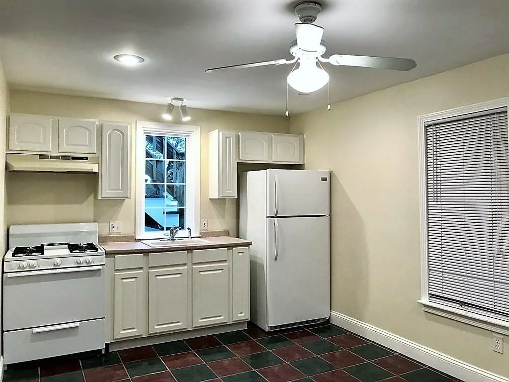 2 bed, 1 bath apartment for rent at 11 Fairmount St Unit 1, Rockdale — photo 9 of 10