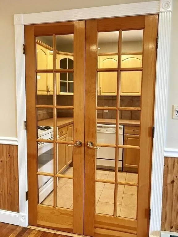 2 bed, 1 bath apartment for rent at 11 Fairmount St Unit 1, Rockdale — photo 3 of 10