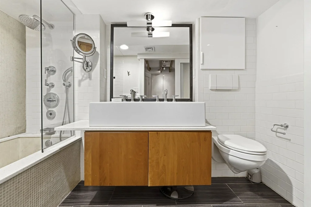 2 bed, 2 bath apartment for rent at 11 Fayette Unit 1, Bay Village — photo 14 of 23